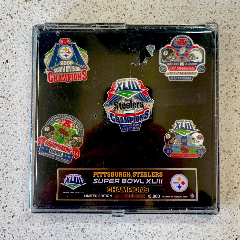 Pittsburgh Steelers Pin Set